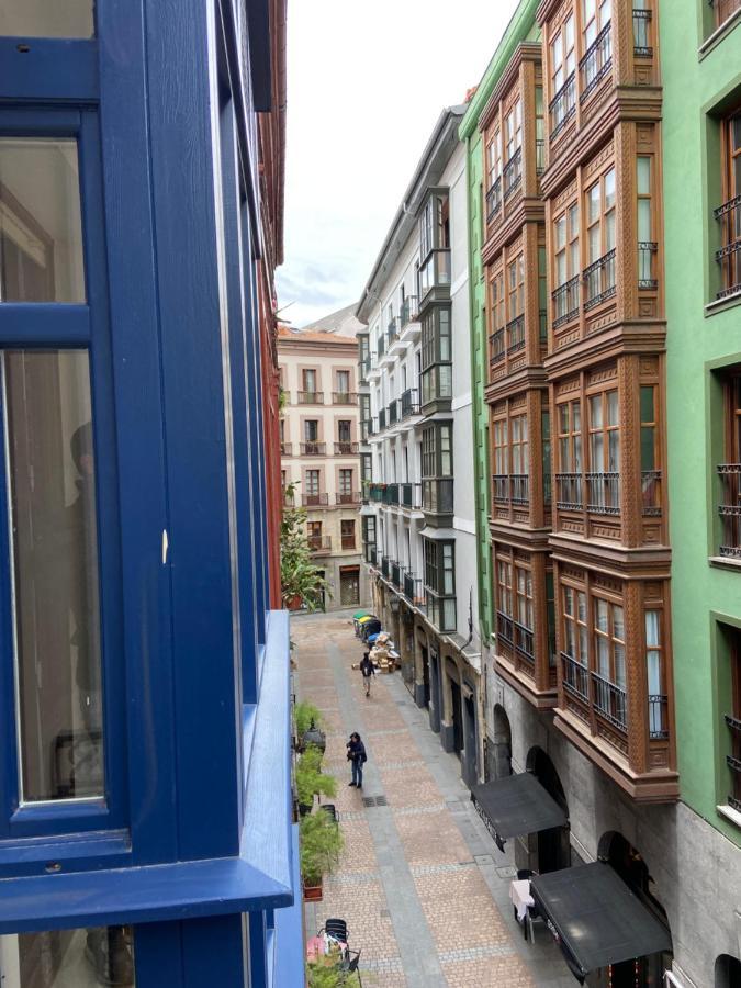 Casual Mardones Hotel Bilbao Ngoại thất bức ảnh A street in the old town of San Sebastián